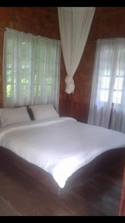 Ning Ning Guesthouse Muang Ngoi Zewnętrze zdjęcie